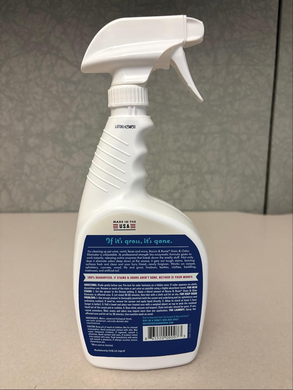 Rocco & Roxie Supply Co. Stain & Strong Odor Eliminator, Enzyme Cleaner, Pet Odor Eliminator for Home - Carpet Stain Remover for Cats & Dog Pee - Urine Destroyer - Carpet Cleaner Spray Clear, 32 Fl Oz